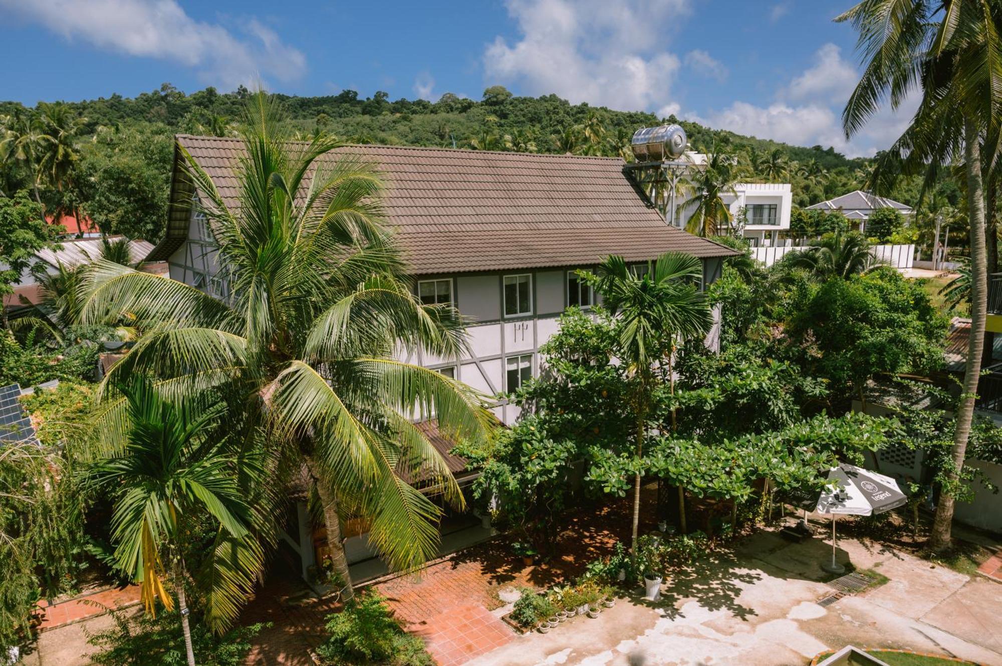 Lilac Cottage Homestay Дуонг-Донг Экстерьер фото