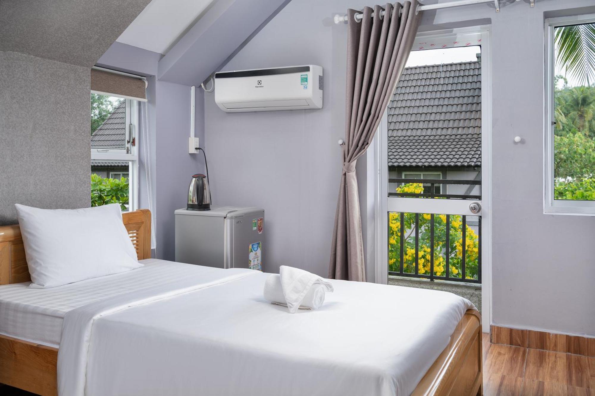 Lilac Cottage Homestay Дуонг-Донг Экстерьер фото